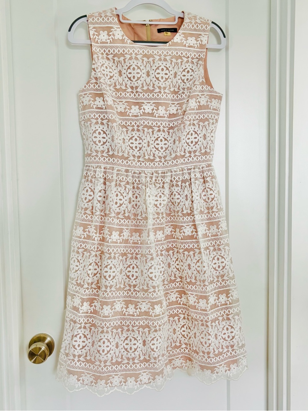Tommy Hilfiger white lace dress with invisible zipper floral dress